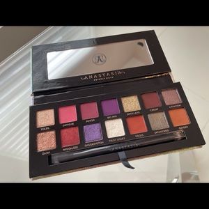 ABH Jackie Aina palette
